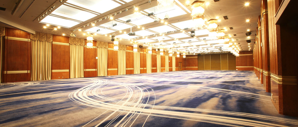 ボールルーム クリスタルガーデン