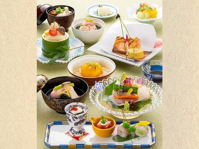 【2食付】城山ガーデンズ水簾「季節の会席」宿泊プラン