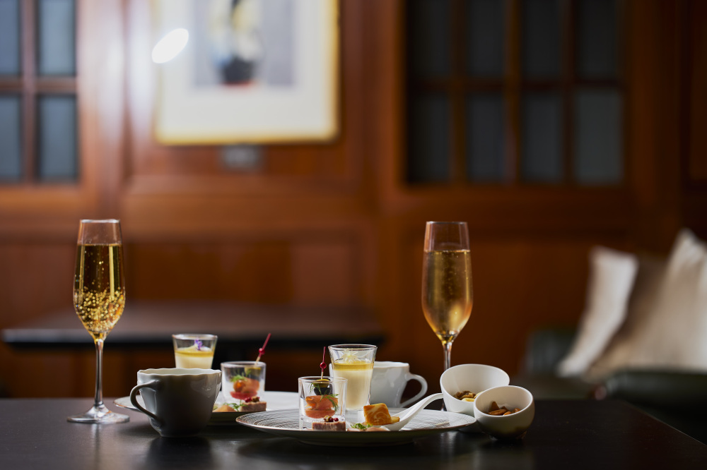 美酒とイブニングライトミールで彩る/クラブラウンジで優雅なひと時、スイート・クラブ・プレミアムステイ