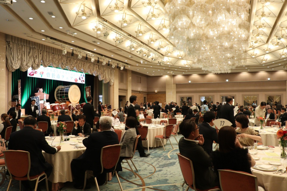 曽於市誕生20周年記念フェア開催! 地元食材満載の特別洋食フルコースで祝う一日