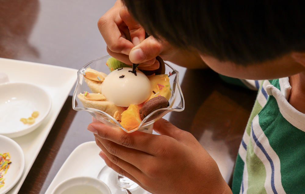 【お子様限定】キッズが主役!「城くまパフェ」作り体験ファミリーステイ